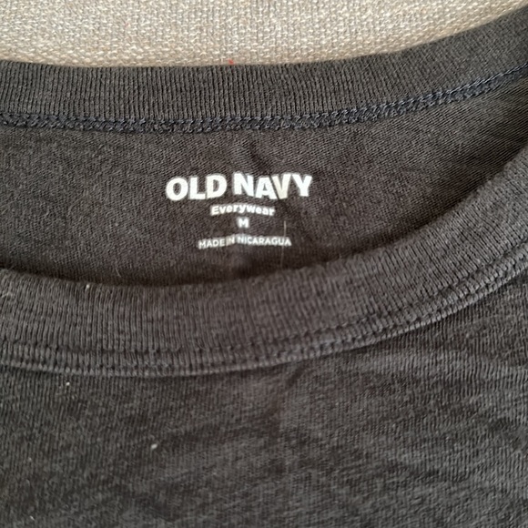 NWT Old Navy women’s slogan tee shirt - Picture 3 of 3